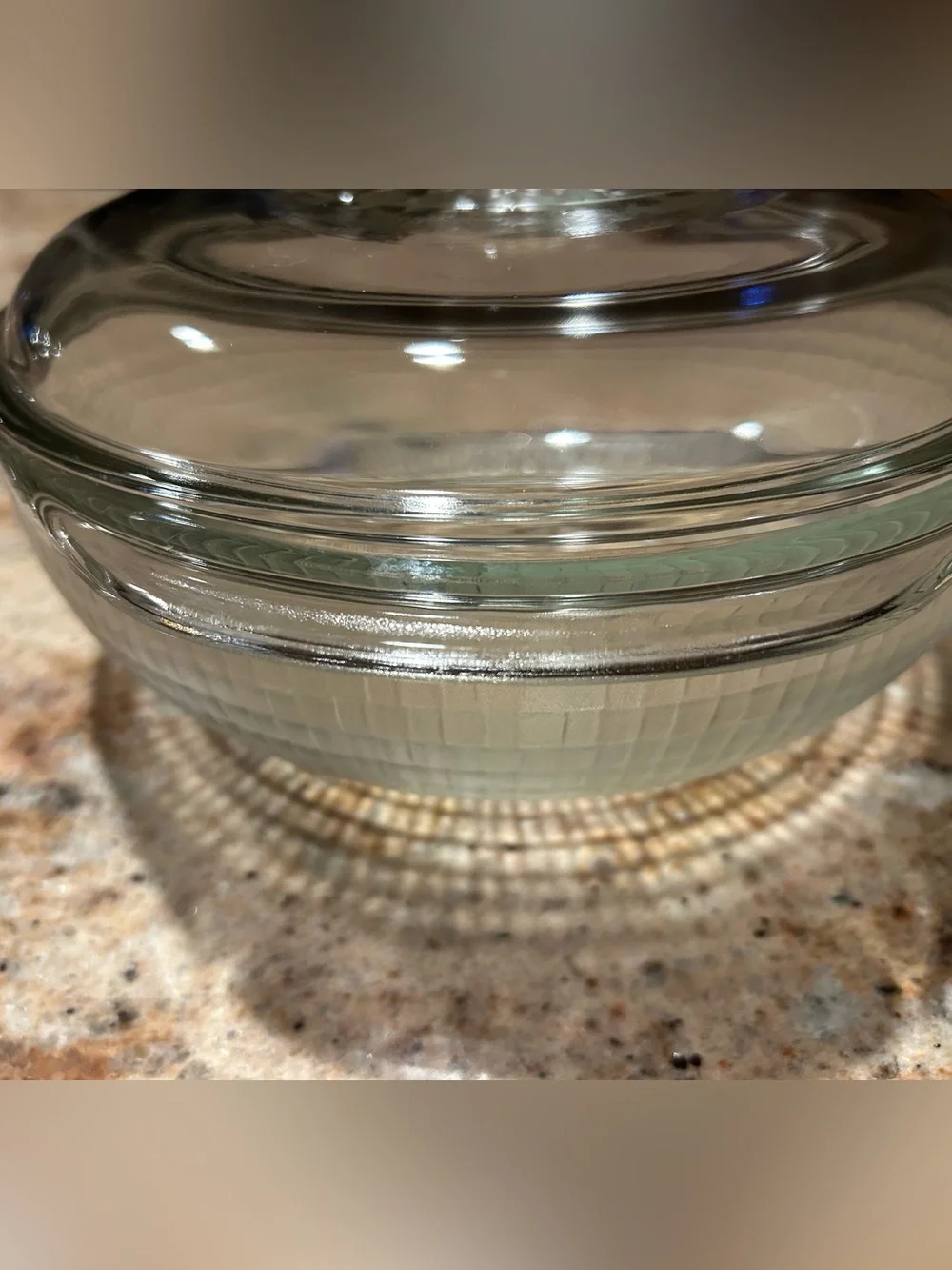 Pyrex Glass 2 Qt #024 Basketweave (Frosted) Covered Casserole w/Pyrex Lid G24C.